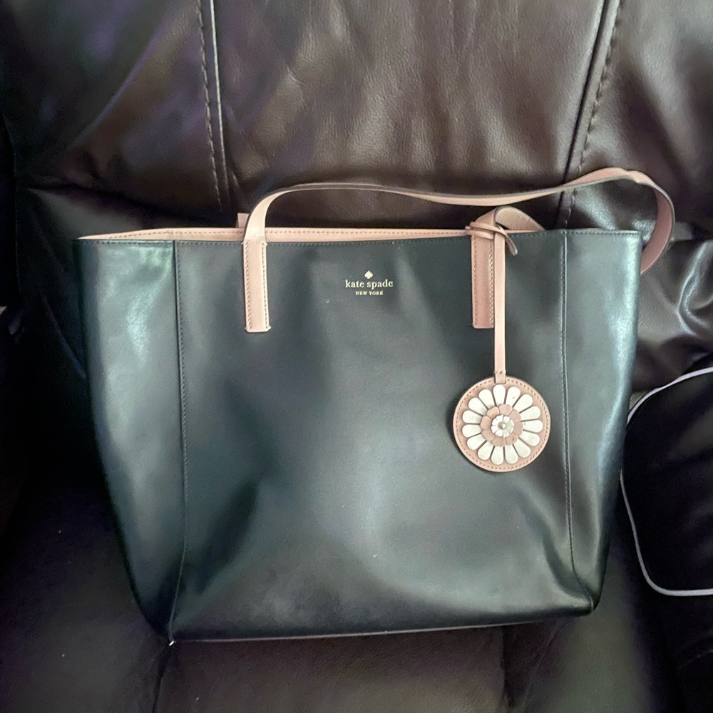 Kate Spade Tote purse handbag EUC black & baby pink